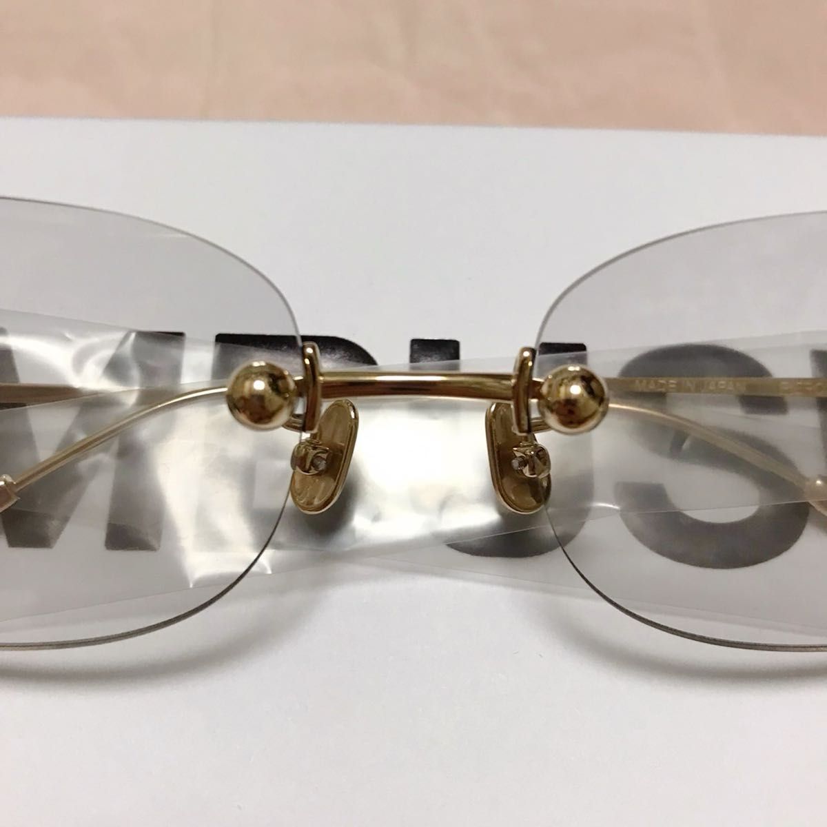 AMBUSH ピアスサングラス クリア ゴールド リムレスメガネ アン