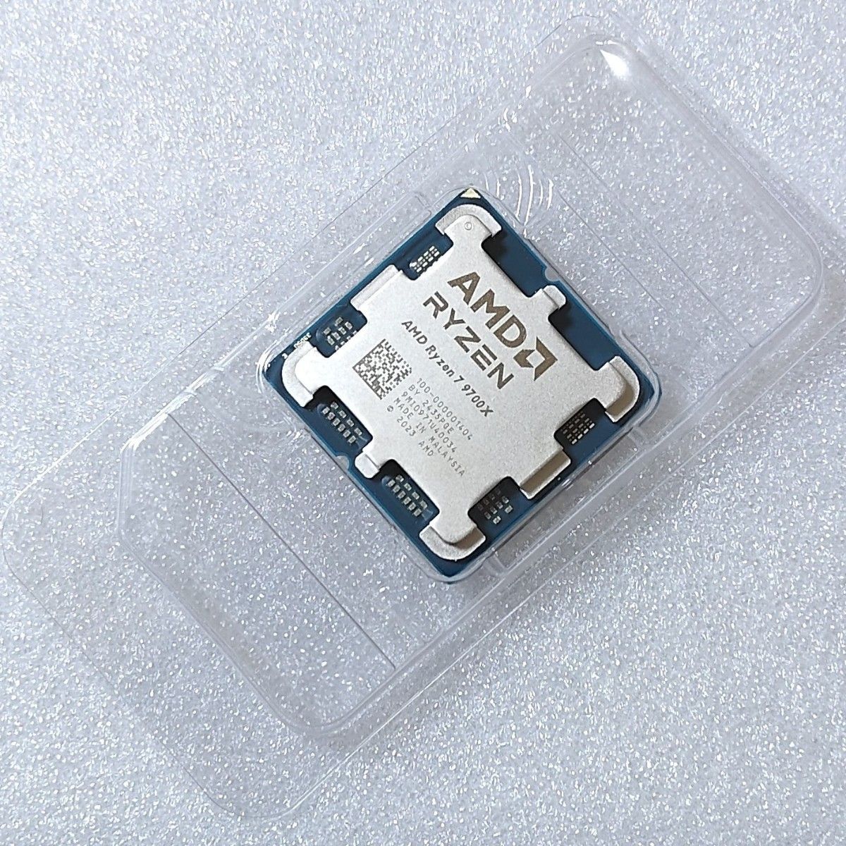 AMD Ryzen 7 9700X Socket AM5 CPU 未開封未使用品 AMD Ryzen 7 9700X