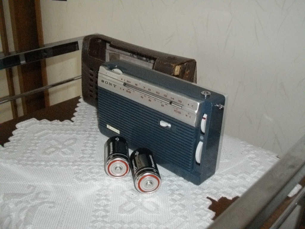 ソニー TR-716B ソニー（SONY）トランジスターラジオ TRー716B