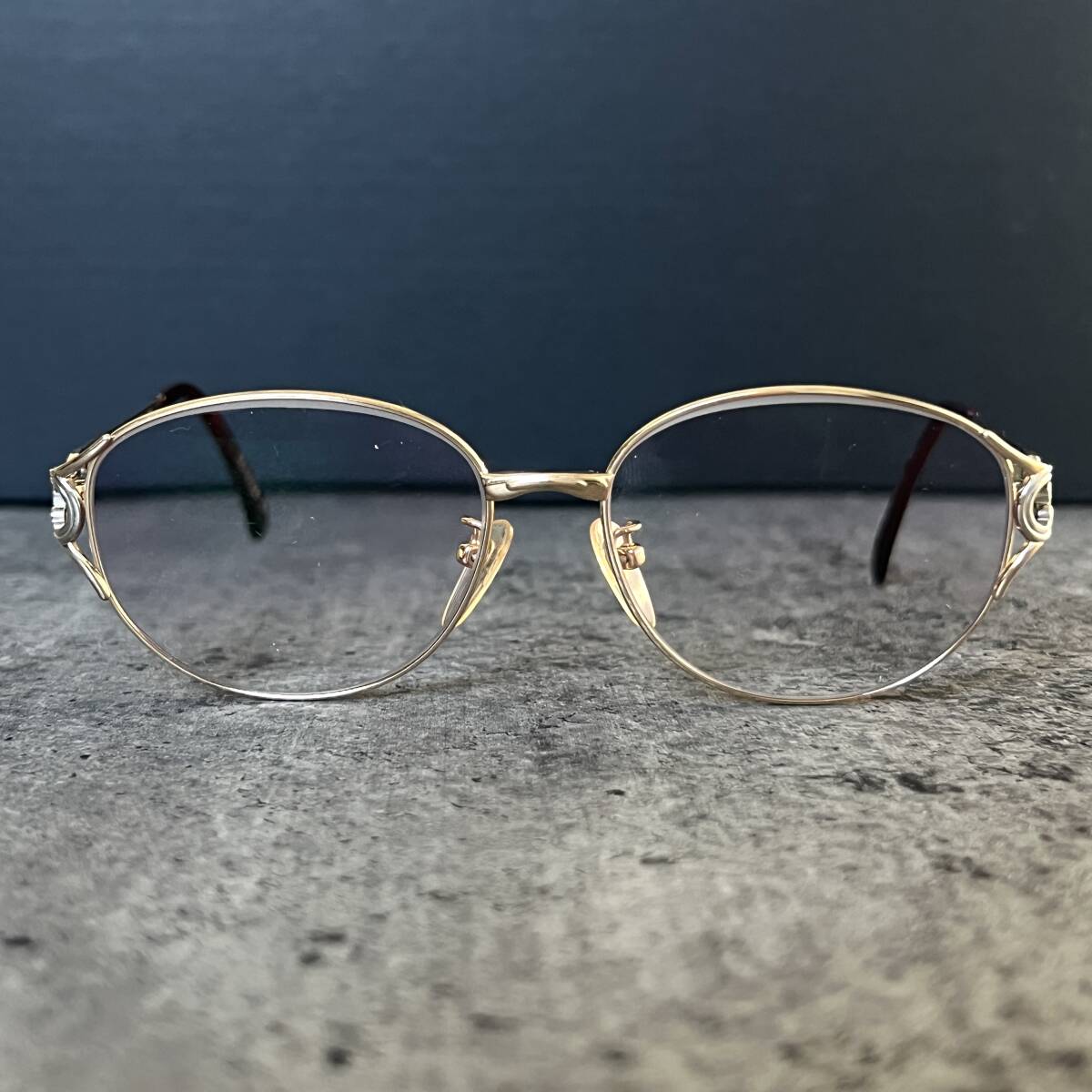 YvesSaintLaurent イヴサンローラン サイドYSLロゴ ステンドグラス風