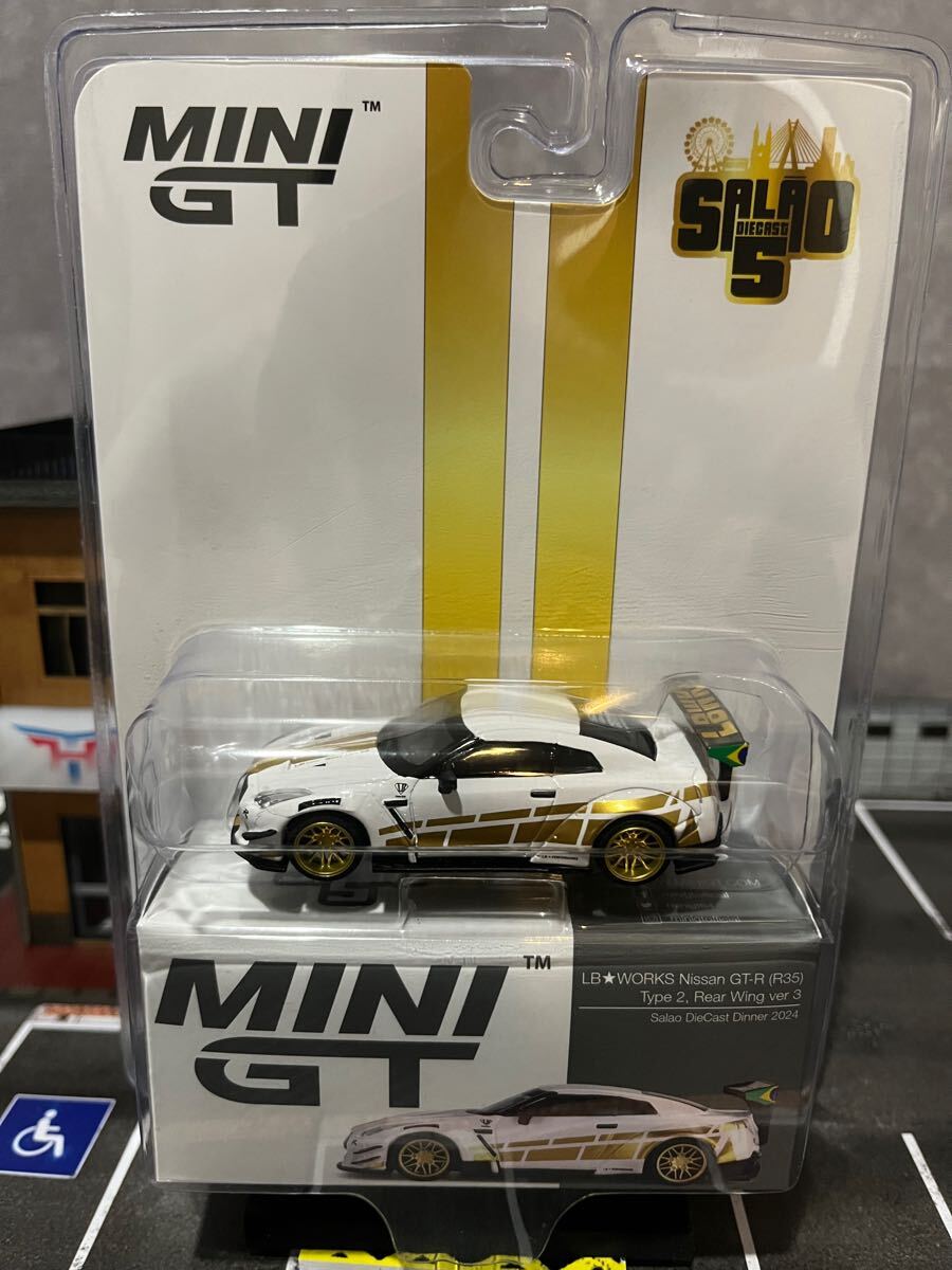 Yahoo!オークション - MINI GT ブラジル コンベンション GTR R35 LB WO