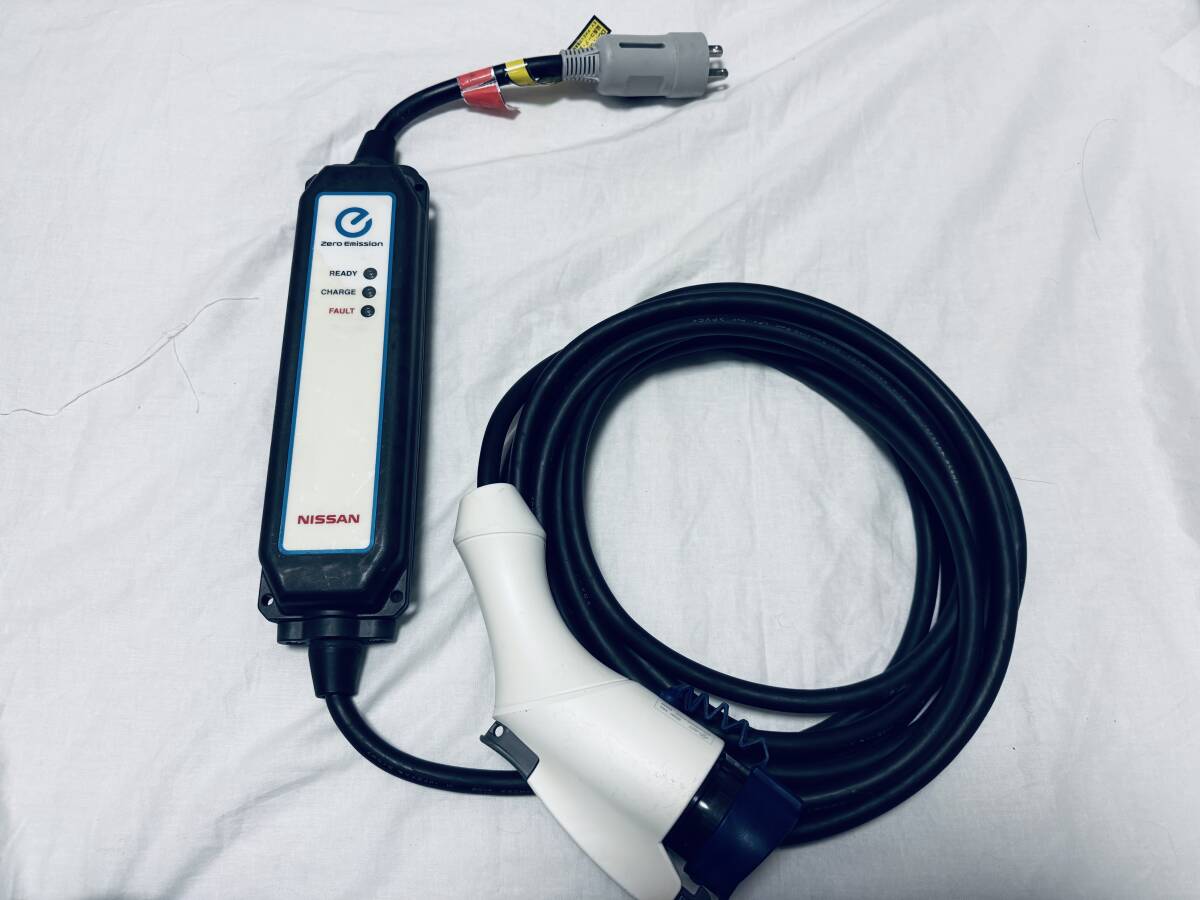 送料無料 日産リーフ充電ケーブル3NK5E 7 5m ②｜Yahoo!フリマ（旧