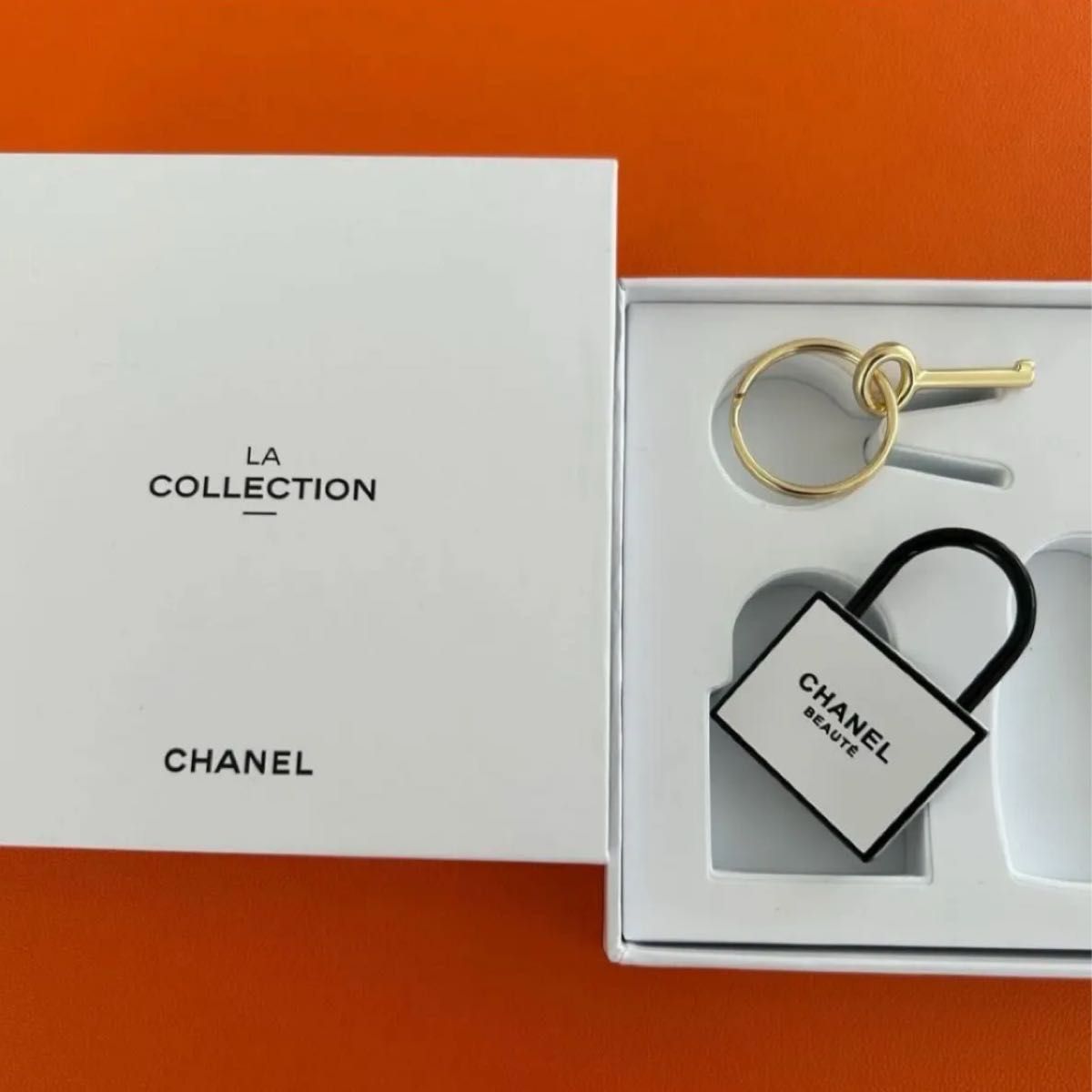 CHANEL シャネル ノベルティ ラコレクションキーホルダー カデナ