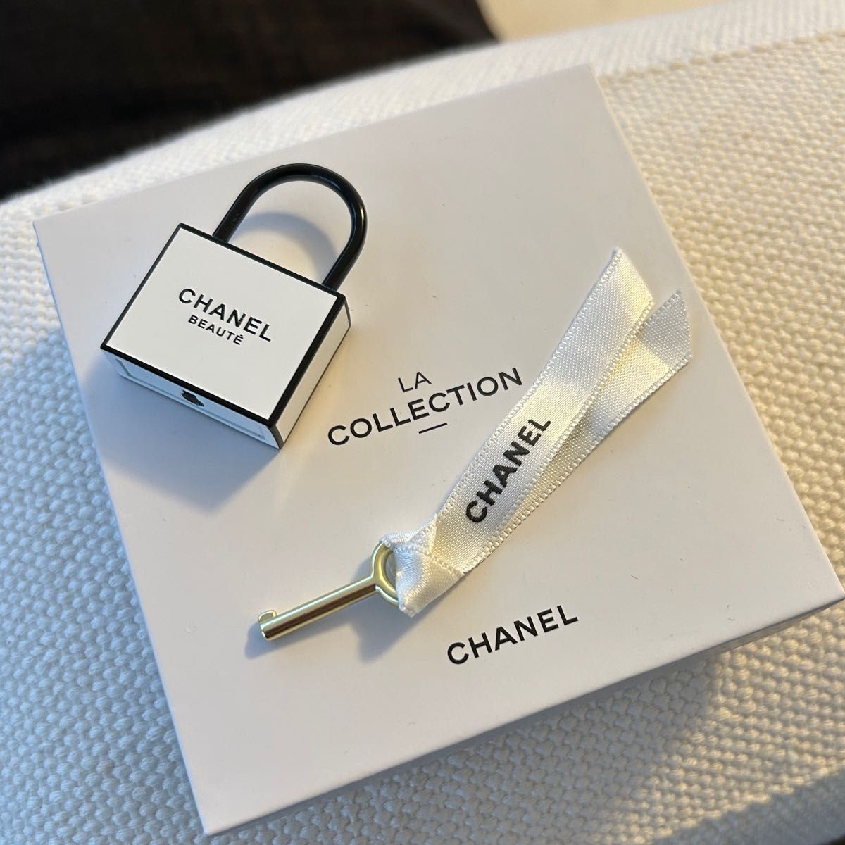 CHANEL シャネル ノベルティ ラコレクションキーホルダー カデナ