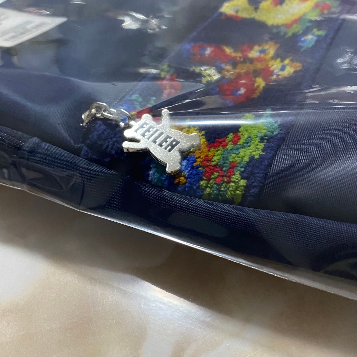 VERY掲載 FEILER 学校フェイラー ハイジ iPadケース ショルダー付き