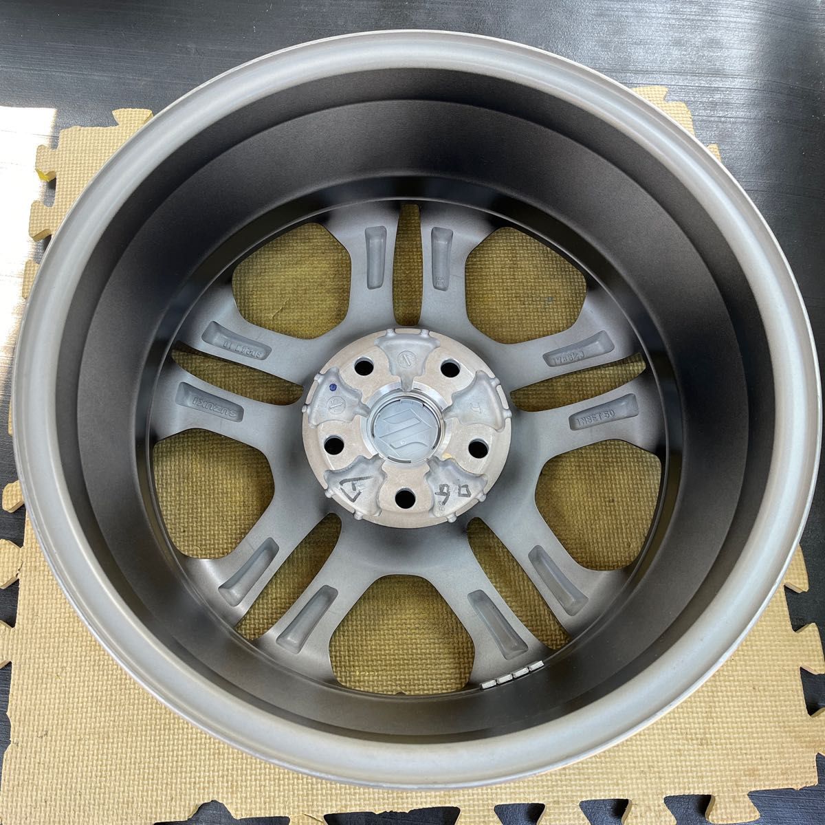 新車外し スズキ ZC33S スイフトスポーツ純正ホイール1本 17インチ6 5J