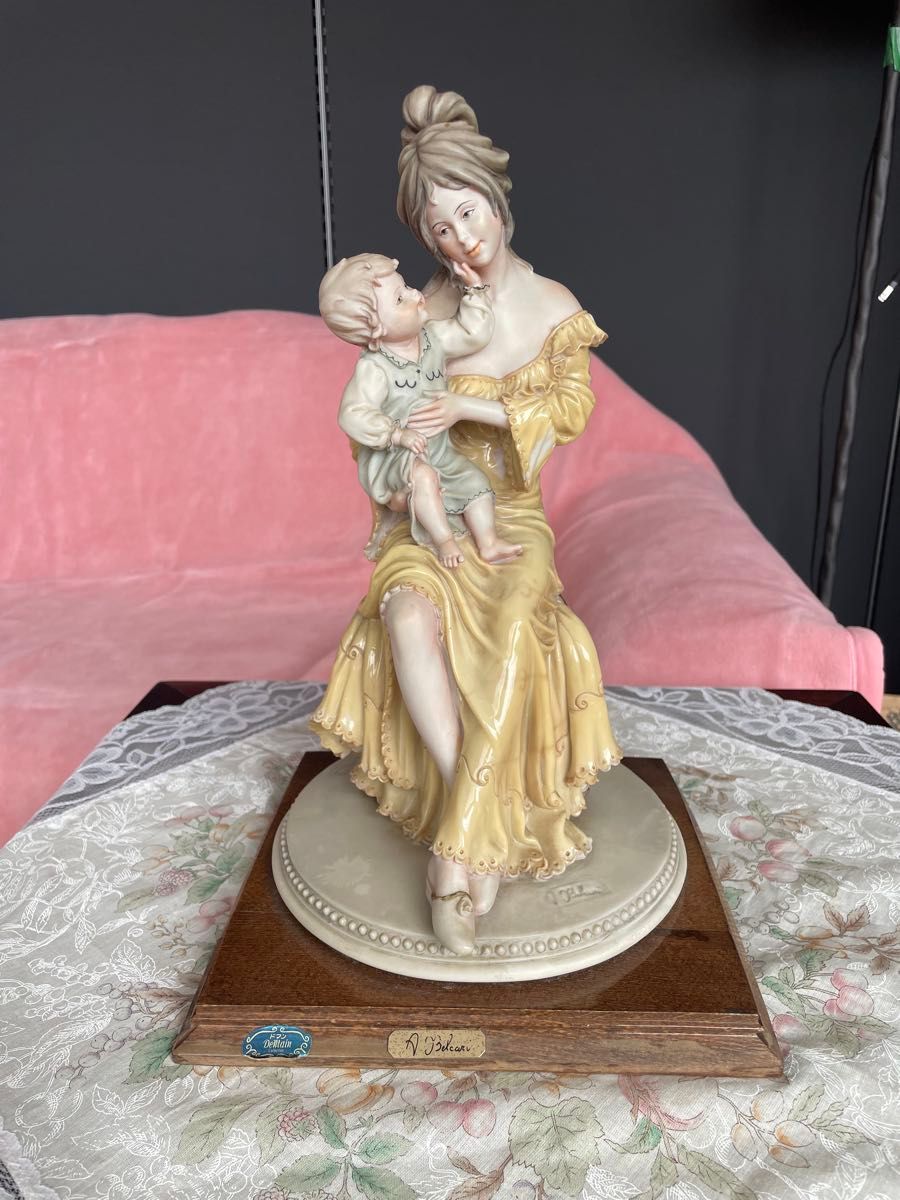 ドマン イタリア 1985年 A ベルカリの母と子の彫刻置物｜Yahoo!フリマ