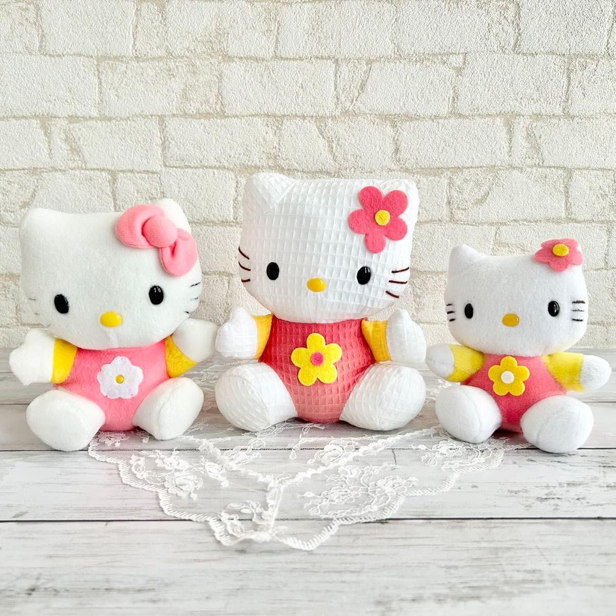 希少 レトロ ぬいぐるみ 3点セットハローキティ フラワー 1998/1999年