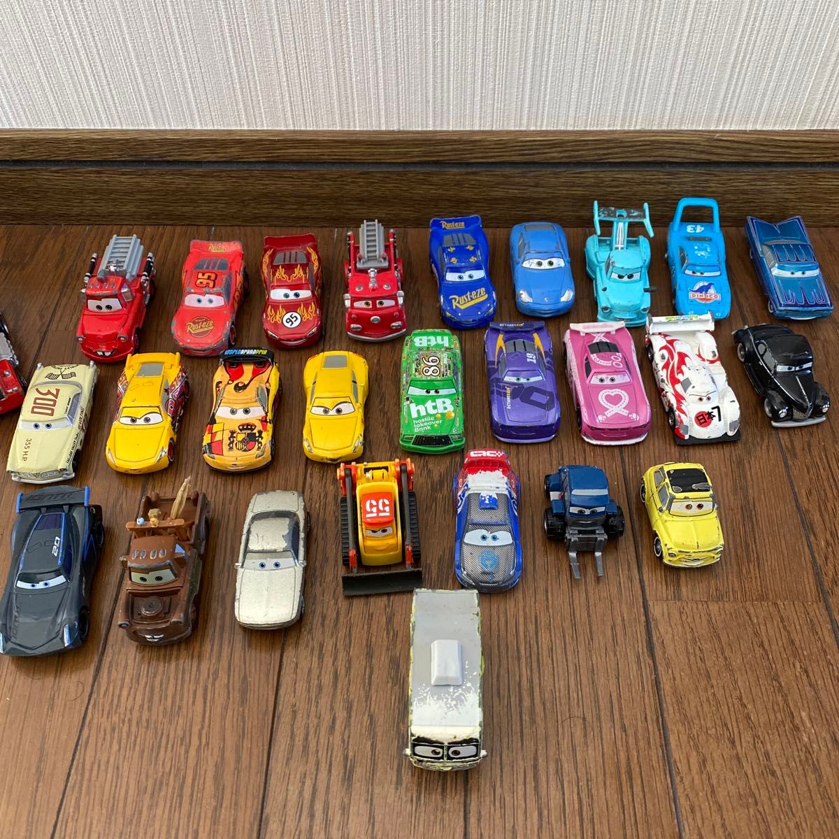 カーズ トミカ27台SET 価格相談可能｜Yahoo!フリマ（旧PayPayフリマ）