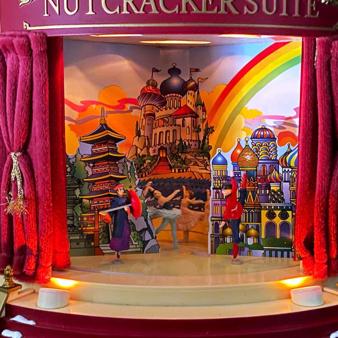 レア】ミスタークリスマス☆くるみ割り人形☆劇場型 オルゴール 【公式