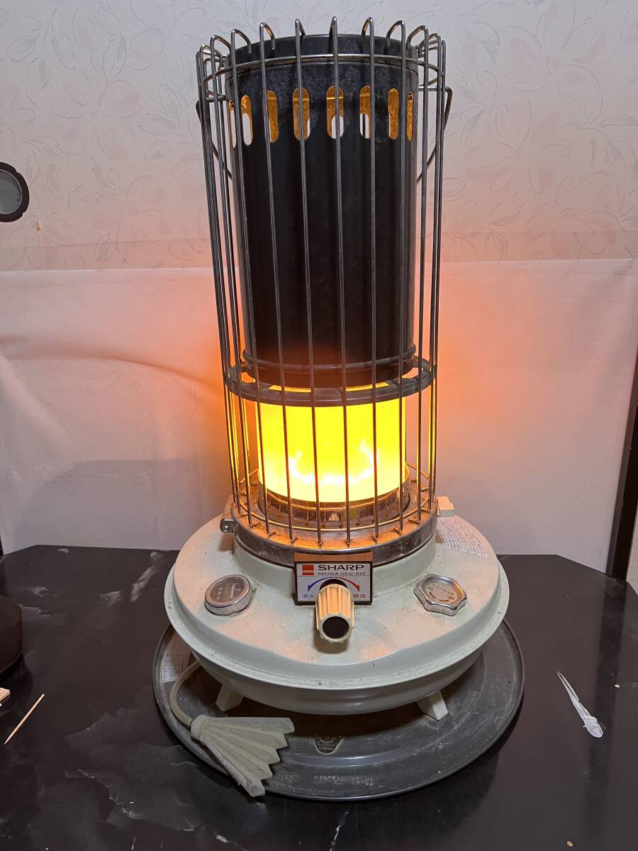 シャープHSW-94E 石油ストーブ 当時物 昭和レトロ シャープ レトロ