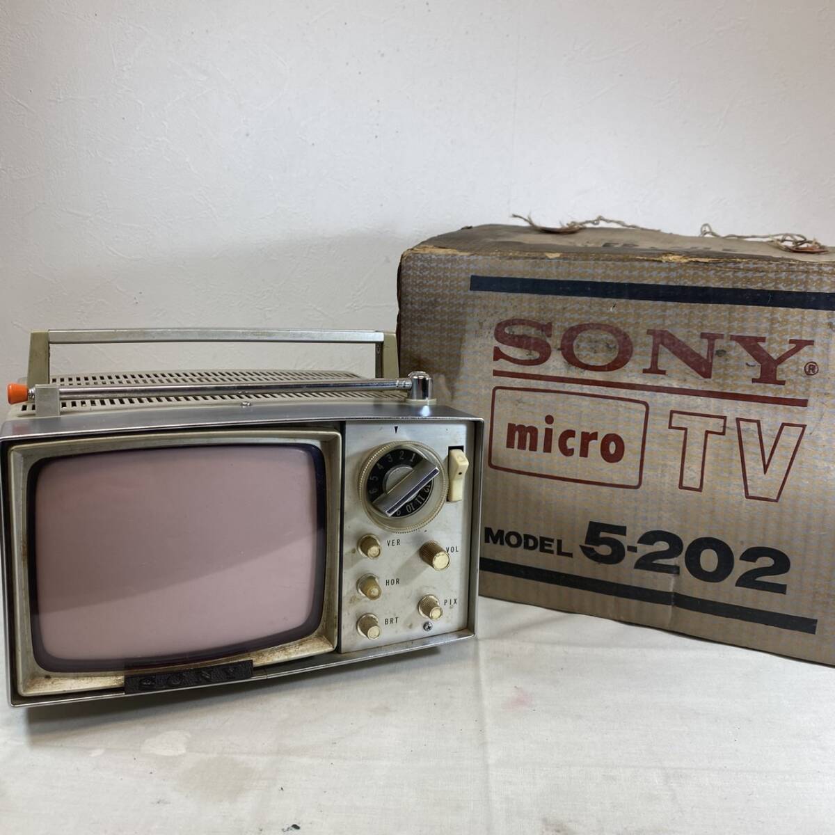 Yahoo!オークション - 【MH-9404】中古品 SONY ソニー 5-202 白黒テレ