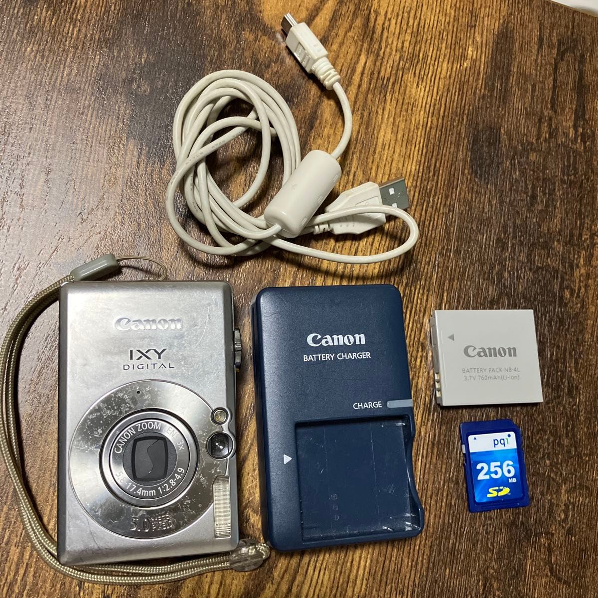Canon IXY Digital 60 デジカメ 充電器 バッテリー SDカード ケーブル