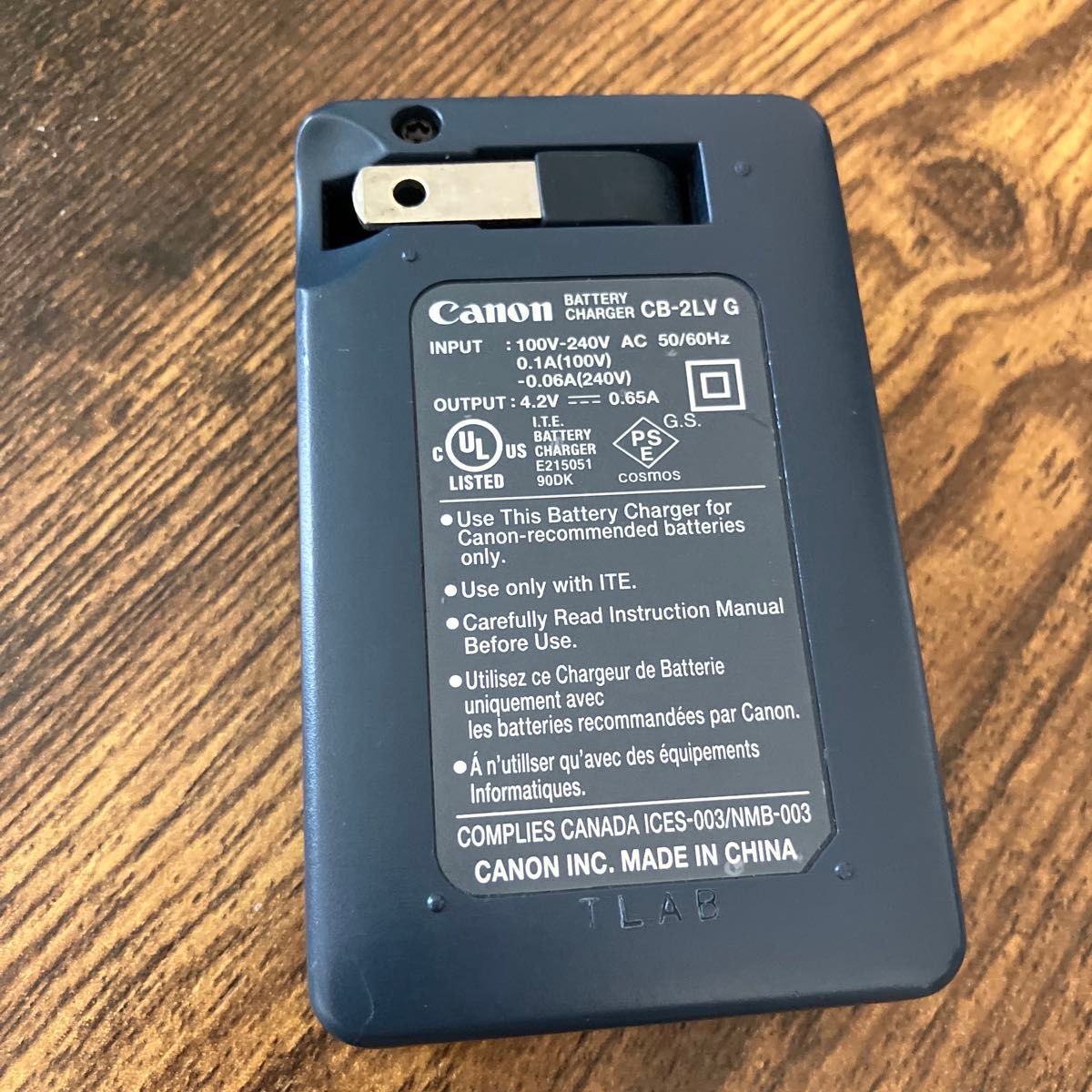 Canon IXY Digital 60 デジカメ 充電器 バッテリー SDカード ケーブル