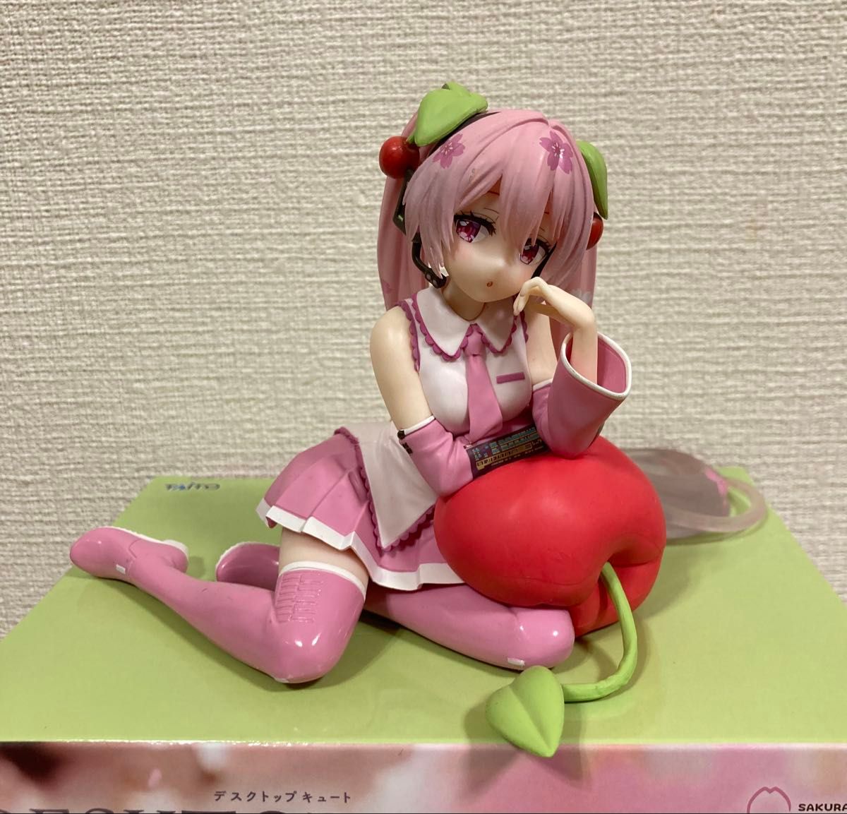 新品未開封】桜ミク Desktop Cute フィギュア さくらんぼクッションver