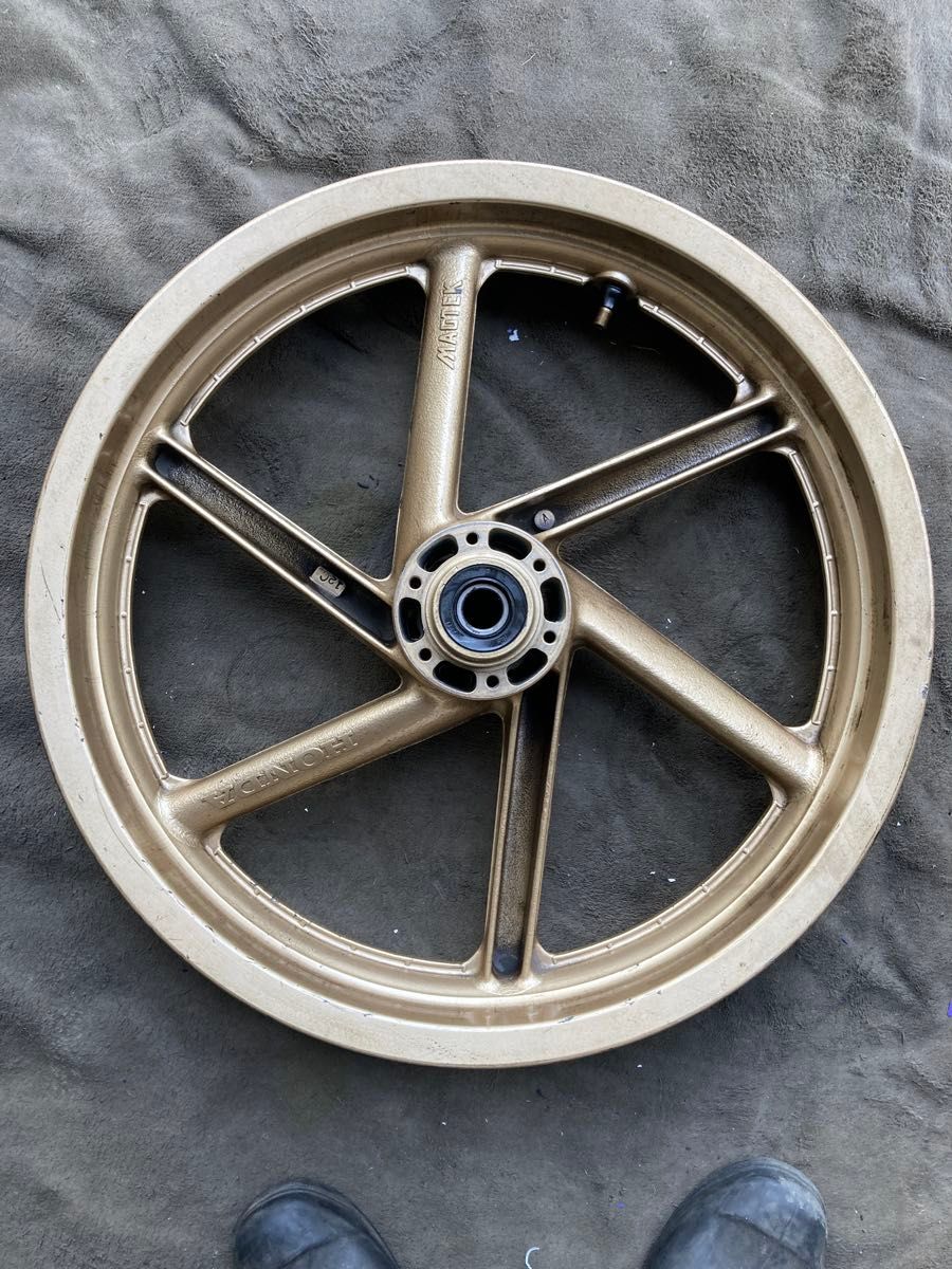 引き取り限定 NSR250R MAGTEKホイール前後セット、ダンロップQ5A