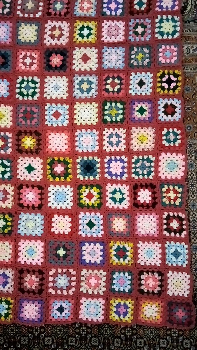 モチーフ編み マルチカバー ハンドメイド グラニーステッチ 手編み