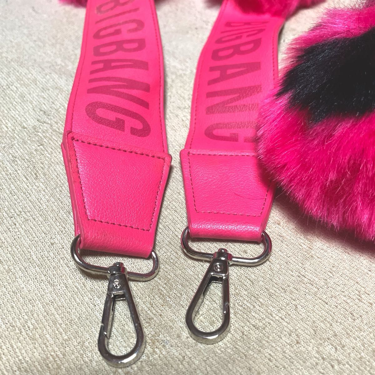 BIGBANG グッズ GD ジヨン グッズ ファー チャーム ストラップ