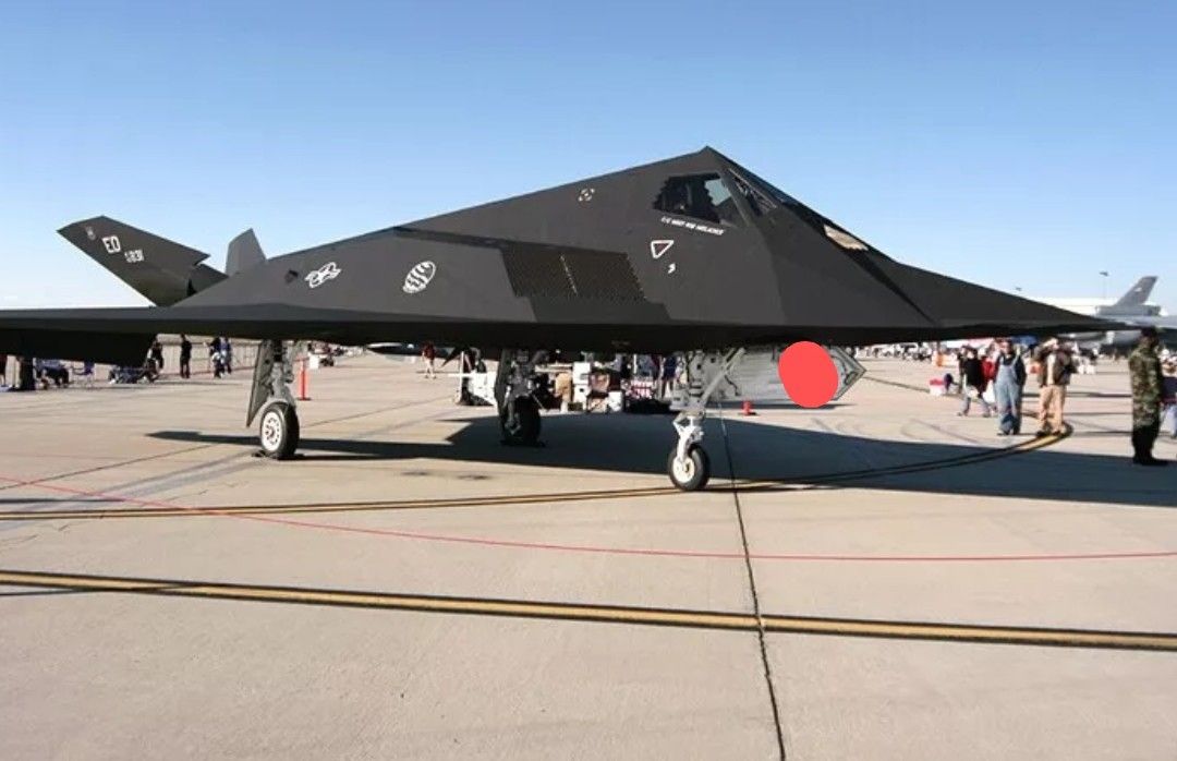 1/72 アメリカ空軍 F-117ナイトホーク（ダイキャスト）｜Yahoo!フリマ