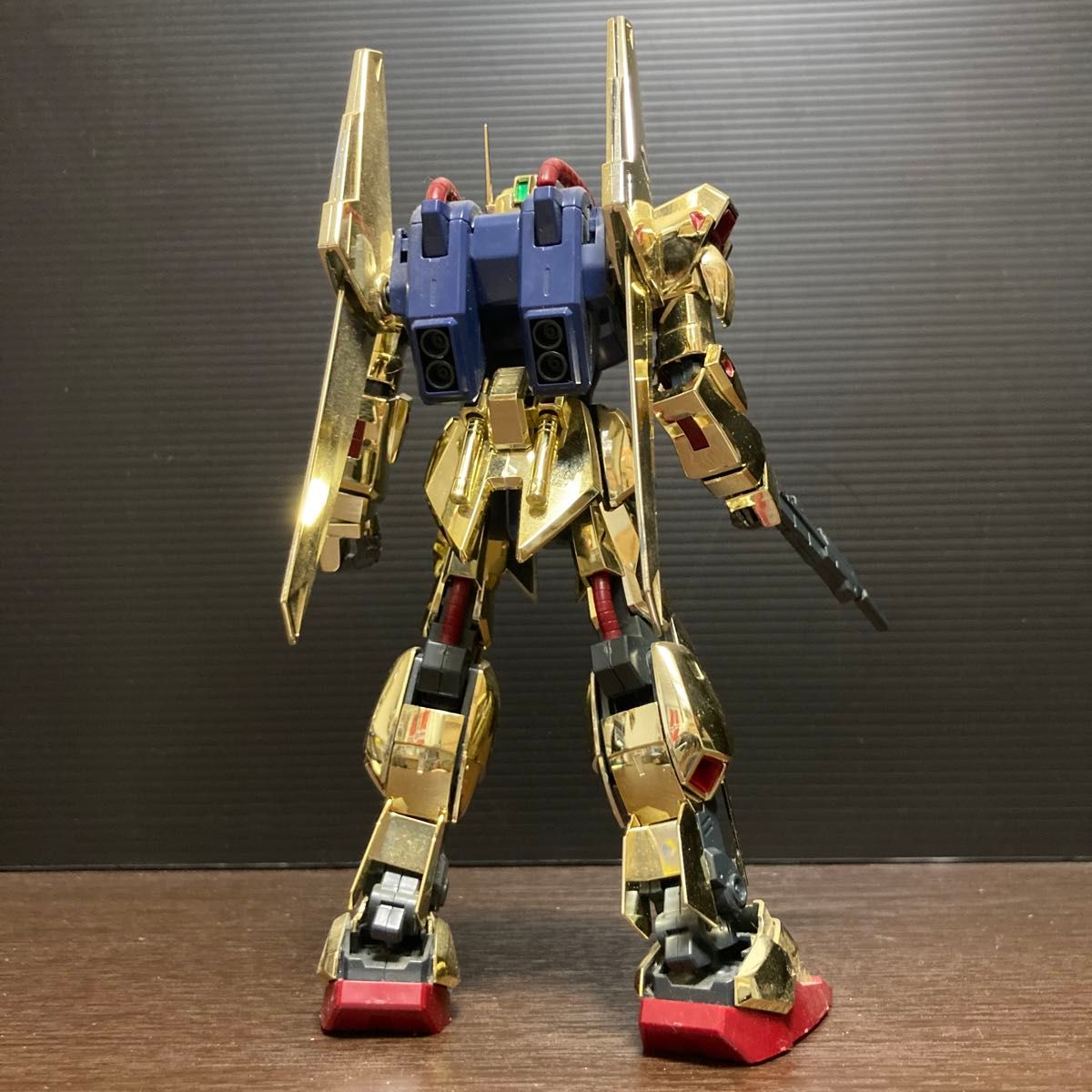 snガンプラ完成品ジャンク 機動戦士Zガンダム MG 1/100 百式 ゴールド