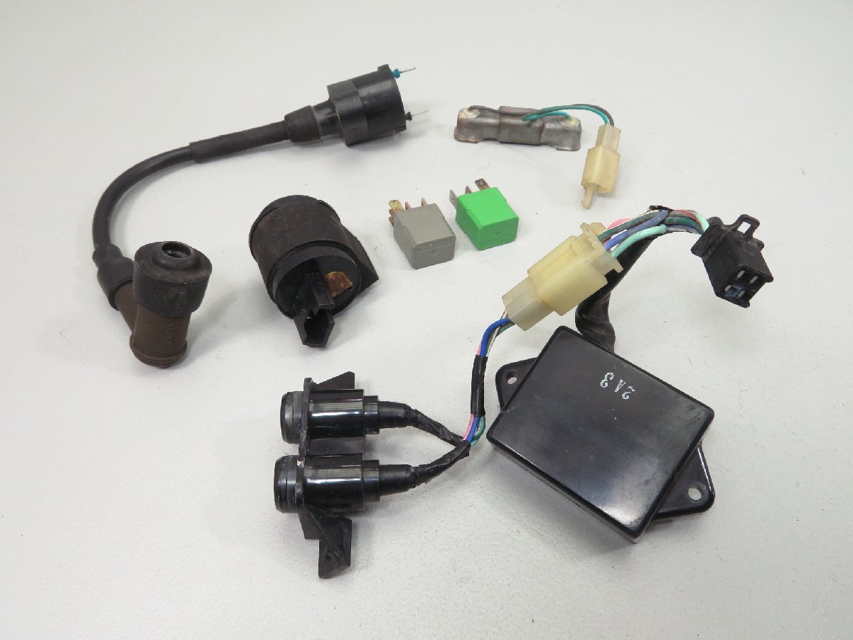 Yahoo!オークション - ZOOMER/ズーマー/AF58 純正 キャブ車 電装 CDI/