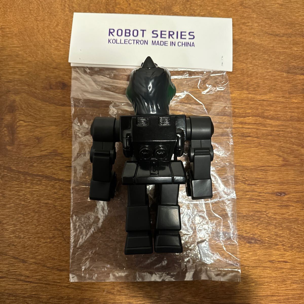 Yahoo!オークション - kollectron SPACE DINO iluilu izumonster zollm