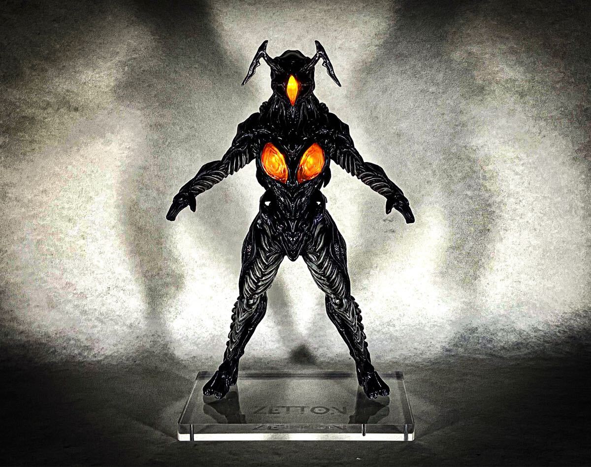 Yahoo!オークション - 完成品 ゼットン WF2025 yoshi. ガレージキット