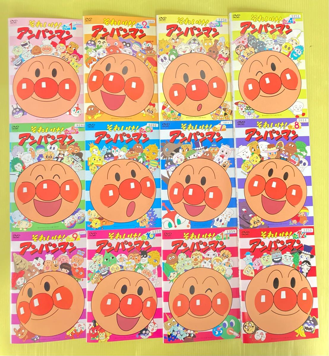 それいけ アンパンマン '05 12巻全巻セット 管理番号22205 DVD