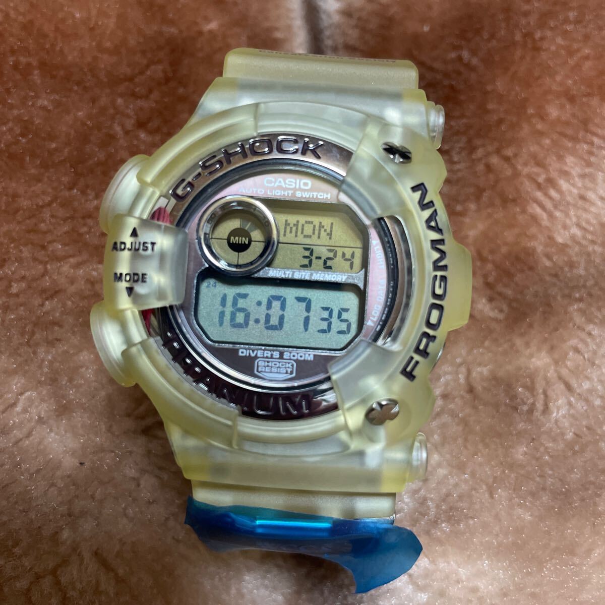 送料無料 DW-9900WC-5T 未使用 WCCS FROGMAN G-SHOCK マンタ 世界