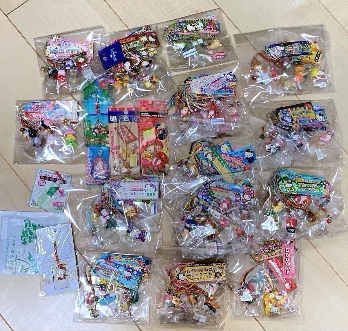 激レア 廃盤 限定品 コラボ ハローキティ 根付ストラップ ご当地キティ