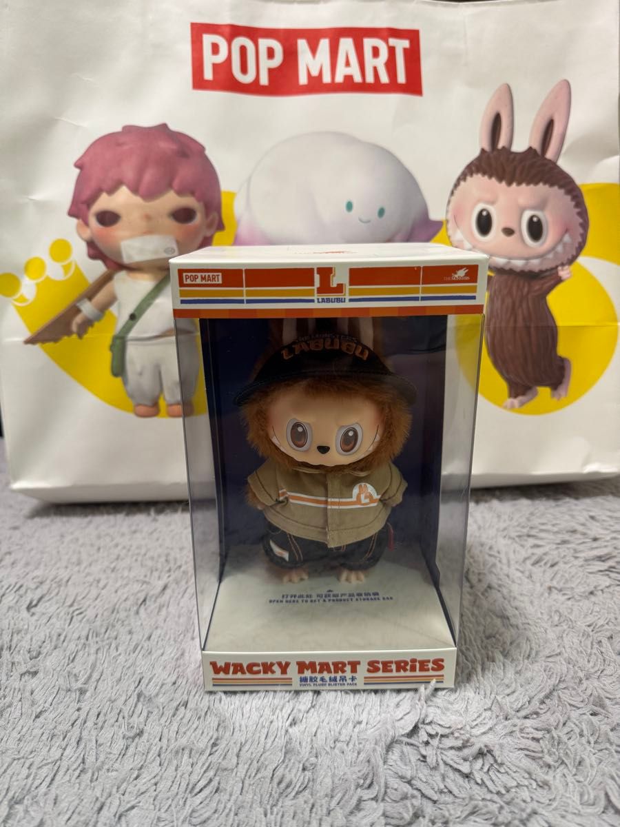 THE MONSTERS Wacky Mart シリーズ ぬいぐるみペンダント 店員 ラブブ