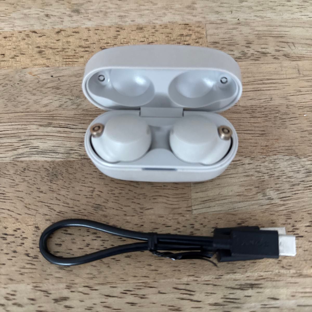 新品純正バッテリー交換済 SONY WF-1000XM4 プラチナシルバー ソニー