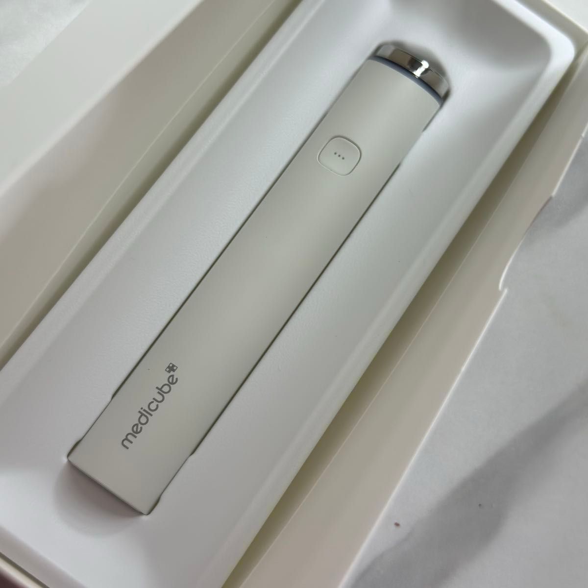 メディキューブ 公式 正規品 AGE-R ブースタープロミニ 美顔器 白