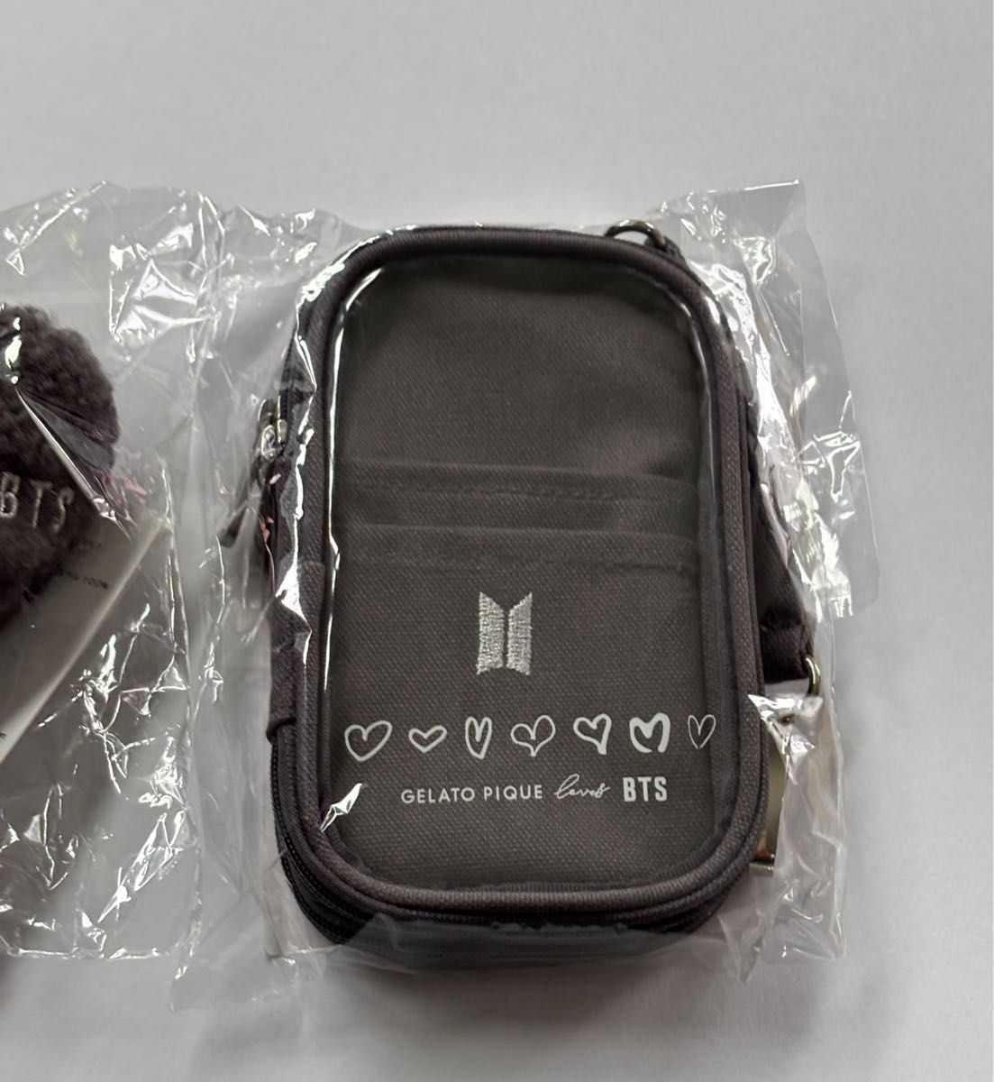 BTS GELATO PIQUE loves POUCH HEART KEY CHARM GRAY ジェラピケ