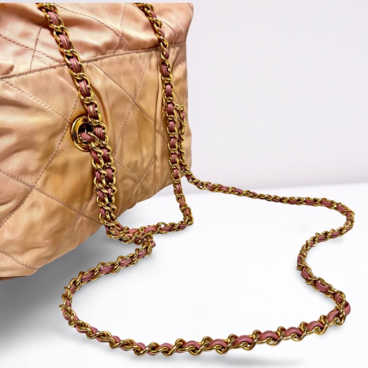 PRADA プラダ チェーンショルダーバッグ キルティング三角ロゴ ピンク