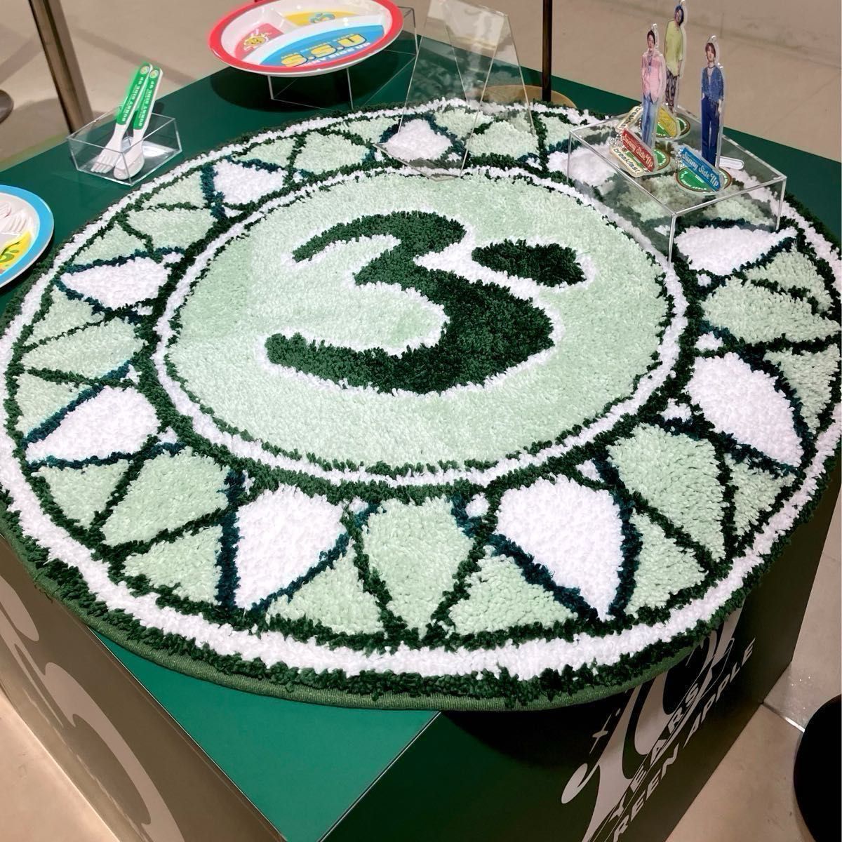 Mrs GREEN APPLE ミセス ラグマット ポップアップストア限定｜Yahoo