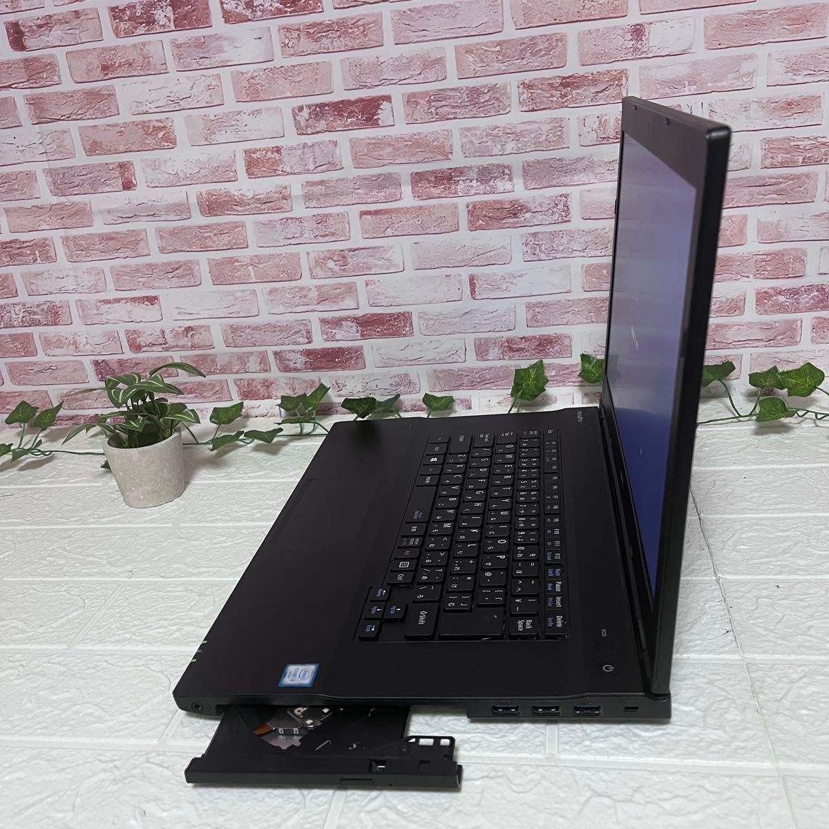 中古NECパソコンSSD256GB メモリ8GB VK23LA-Y Win11 Office認証済 DVD