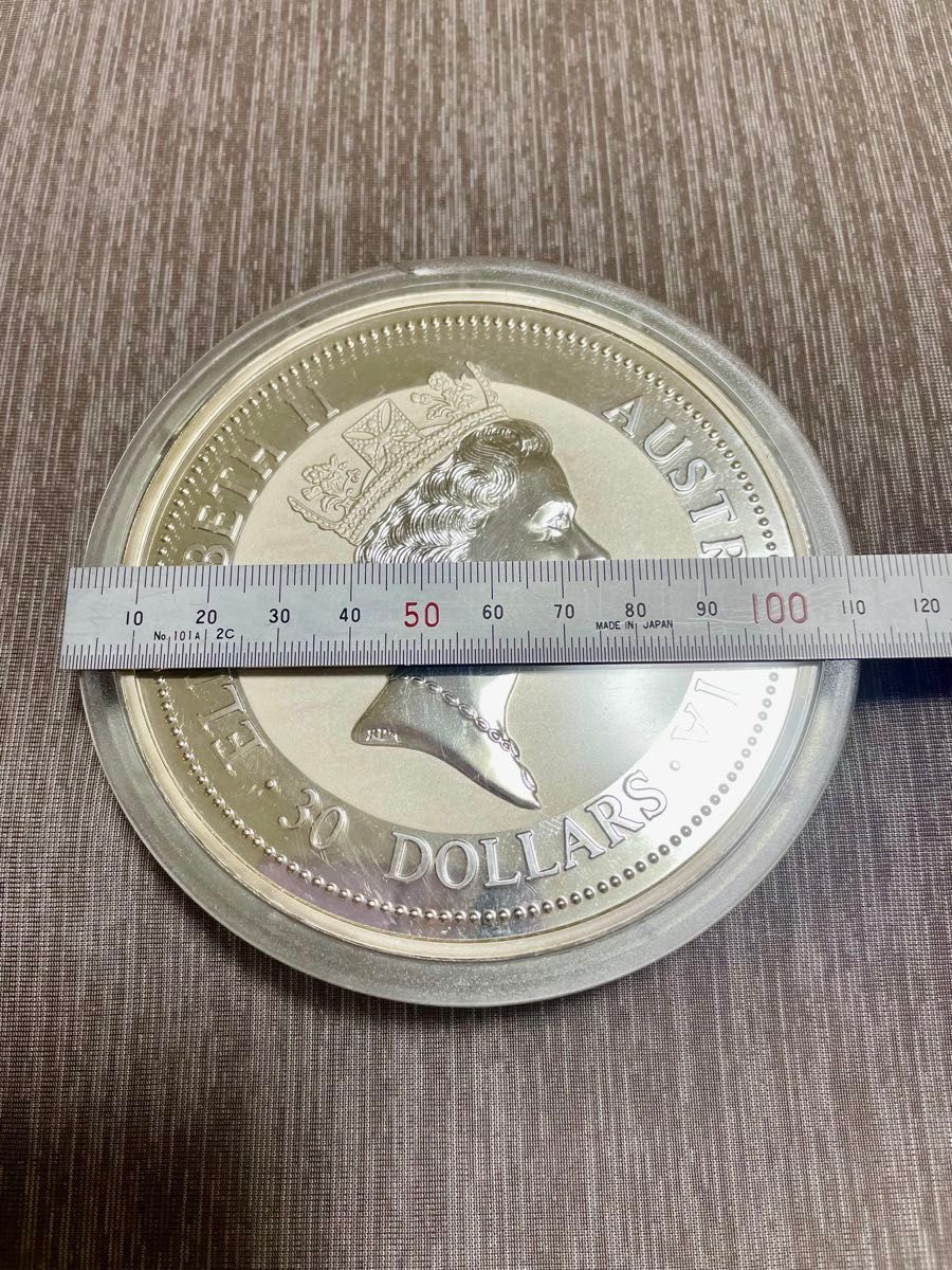 希少 】〜オーストラリア 特大プルーフ銀貨 30ドル〜エリザベス女王2世