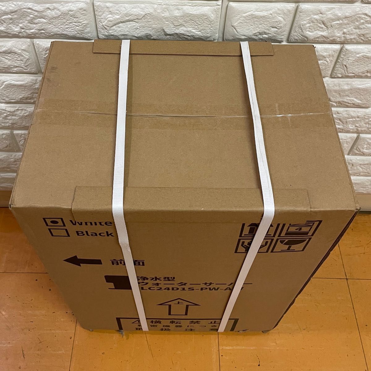 新品/未開封】Locca/ロッカ 卓上浄水型ウォーターサーバー［LC24D1S-PW