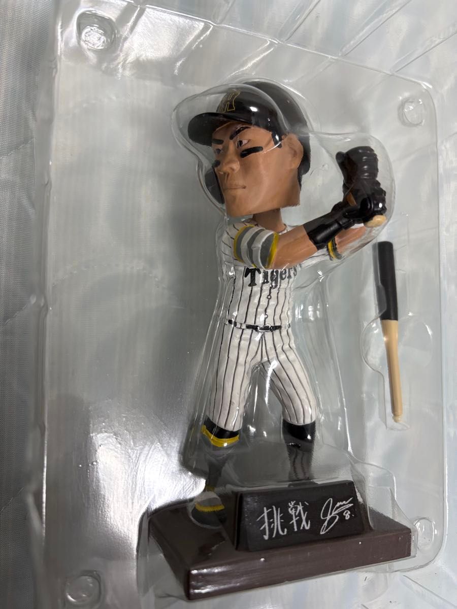 新品未使用】阪神タイガース 佐藤輝明 ボブルヘッド（1体）｜Yahoo