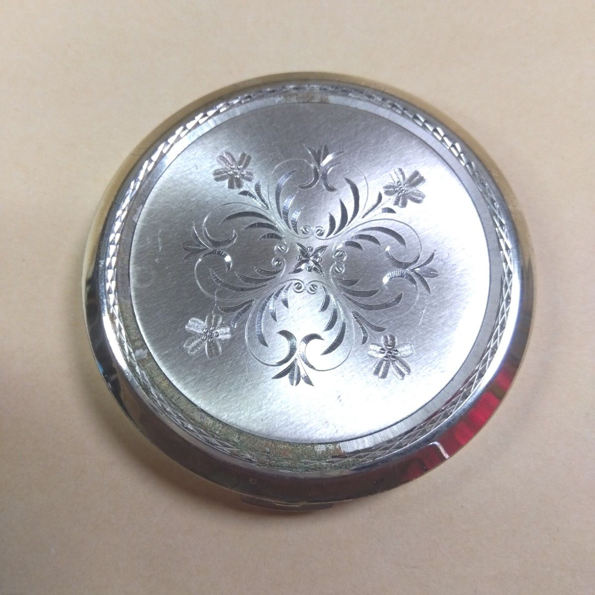 昭和レトロ 純天銀 彫刻 コンパクトミラー｜Yahoo!フリマ（旧PayPay