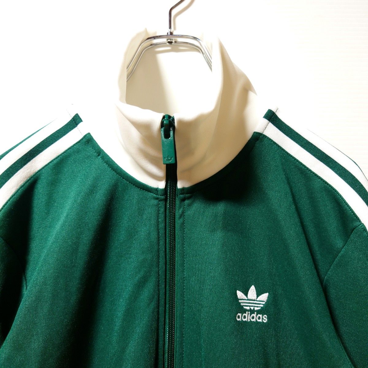adidas 緑 M ベッケンバウアートラックジャケット ジャージ 男女兼用