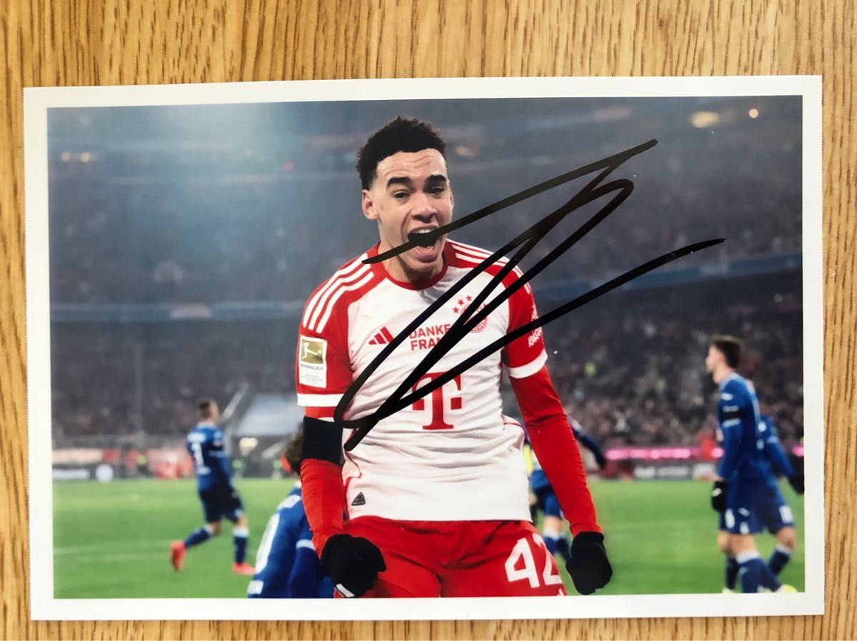 ムシアラ 直筆サイン入り 写真 オートグラフ ユニフォーム バルセロナ