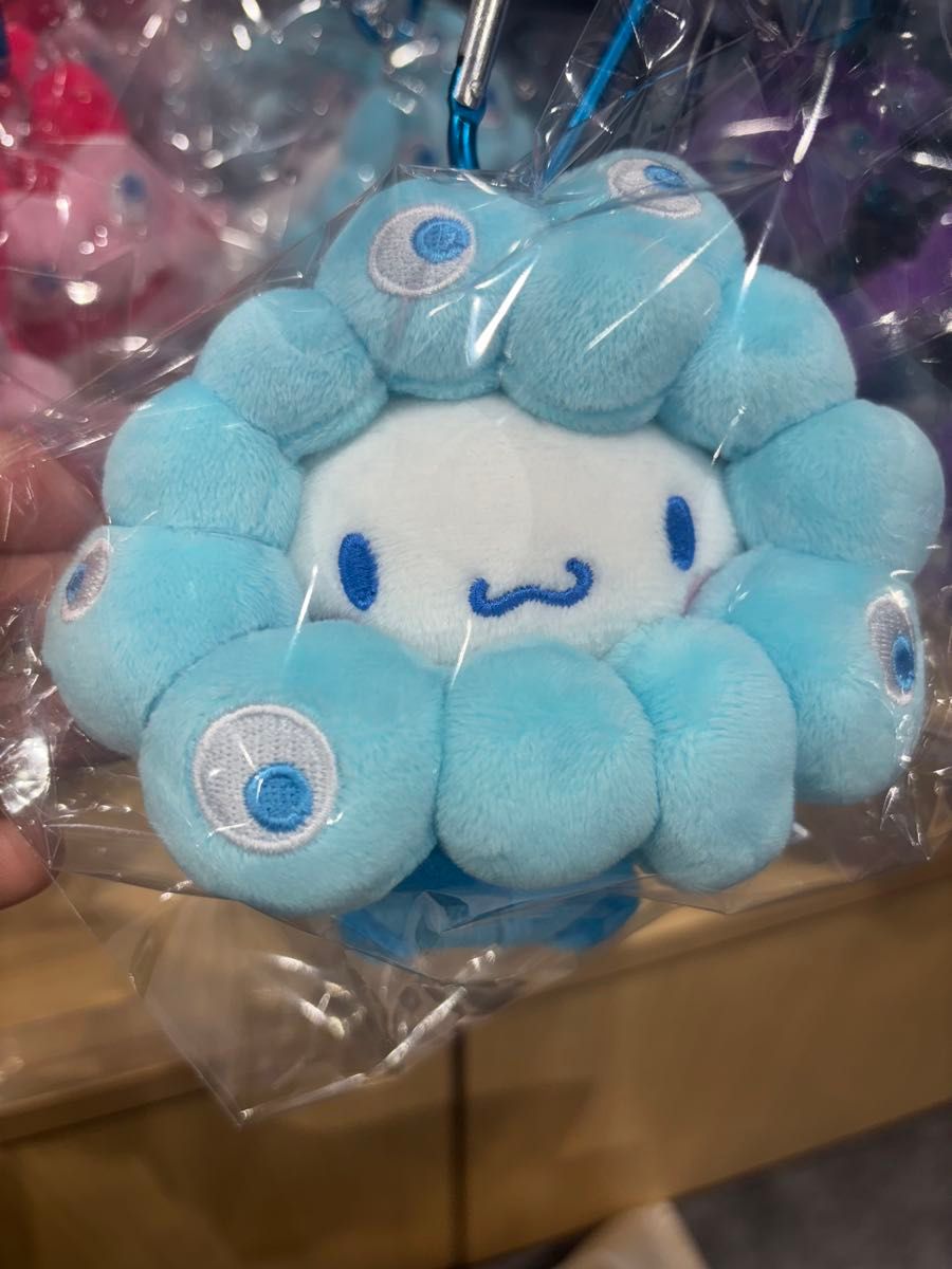 ミャクミャク シナモロール 万博会場限定 カラビナ付きマスコット