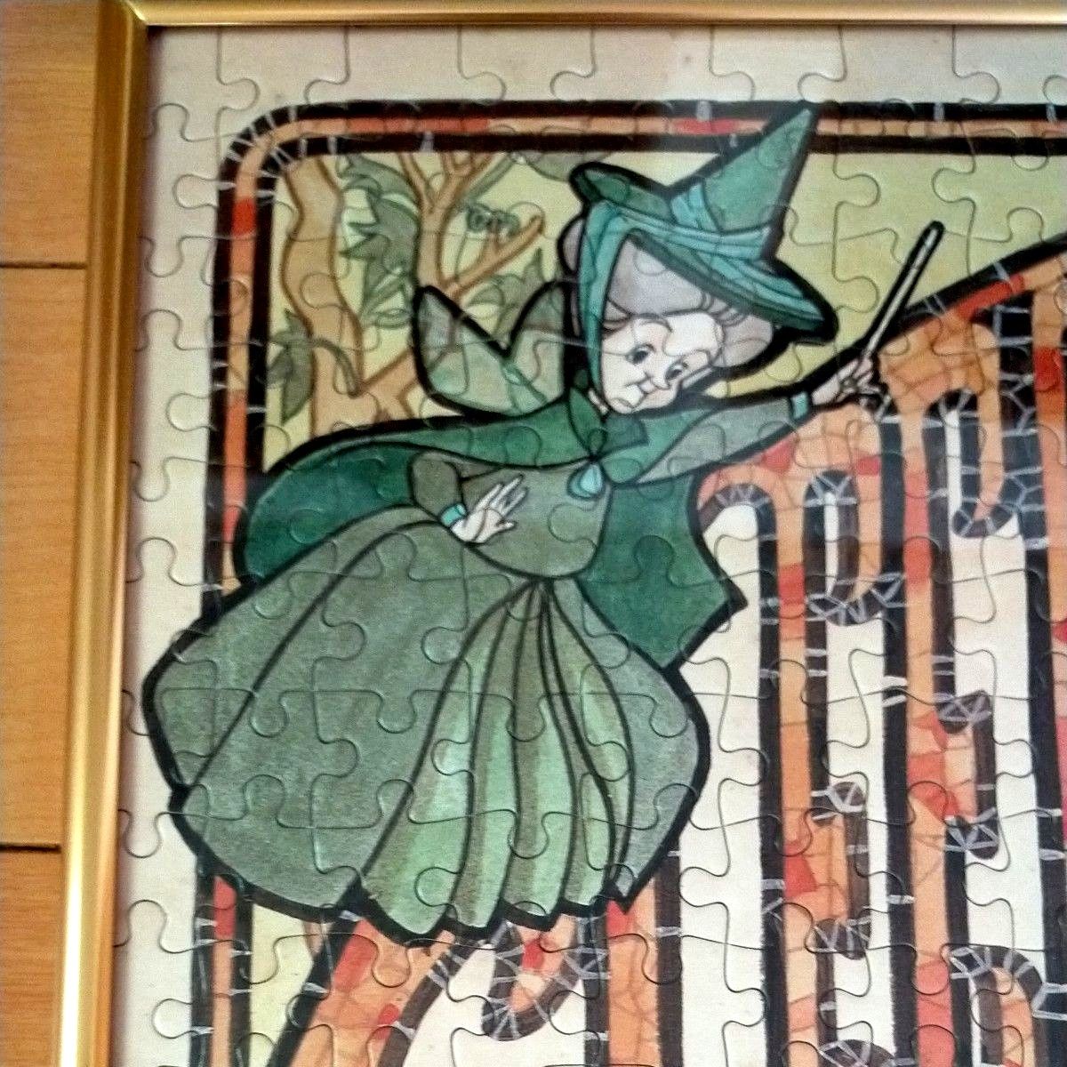 希少】廃盤 ディズニー ジグソーパズル 眠れる森の美女 額縁付
