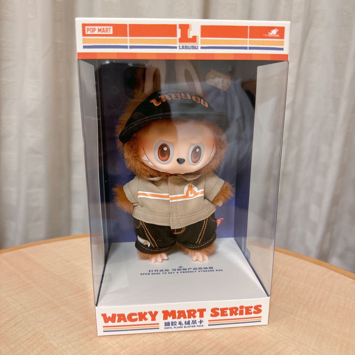 ラブブ LABUBU wacky mart 店員 ペンダント ぬいぐるみ ソラマチ
