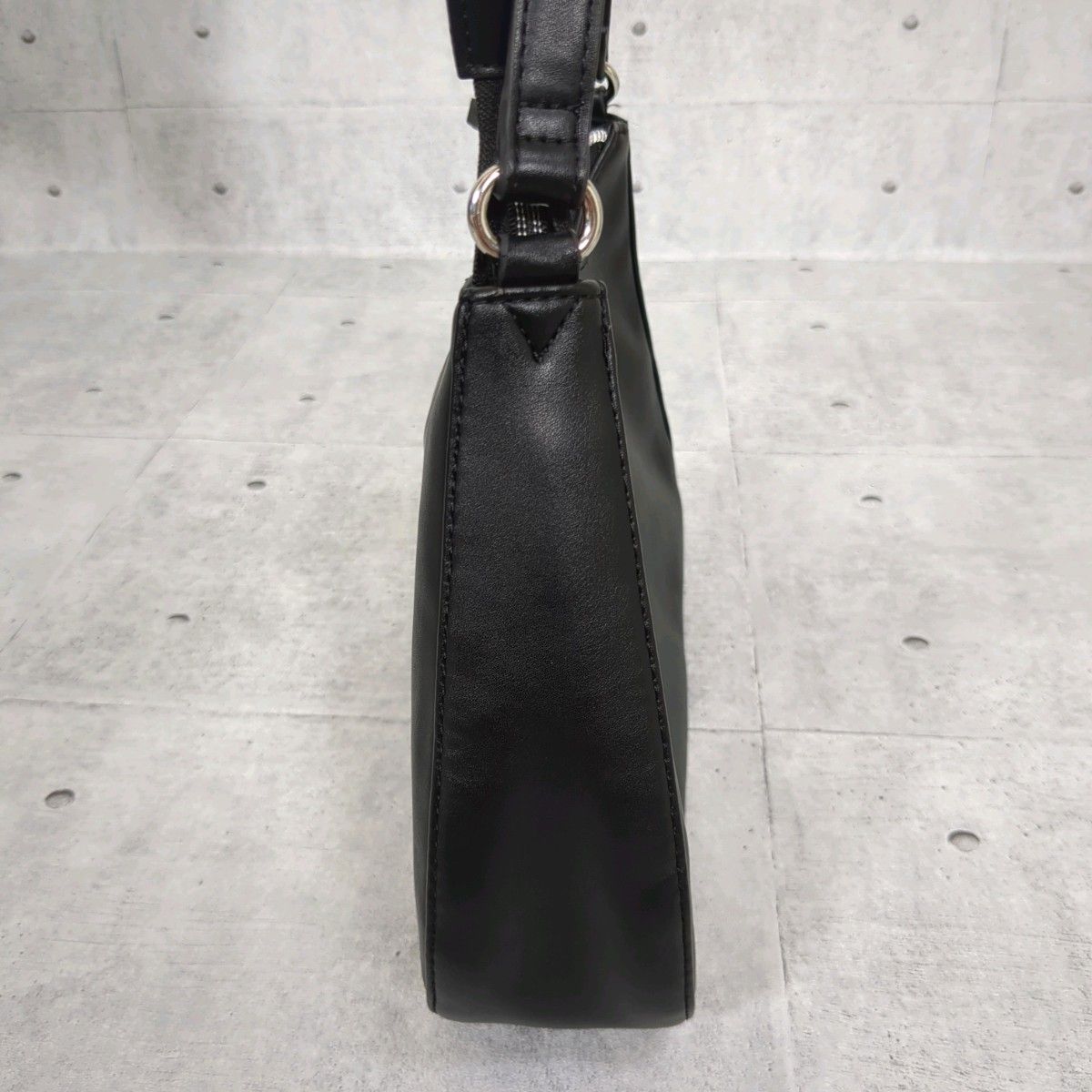 00s archive one shoulderbag halfmoon y2k ショルダーバッグ ブラック