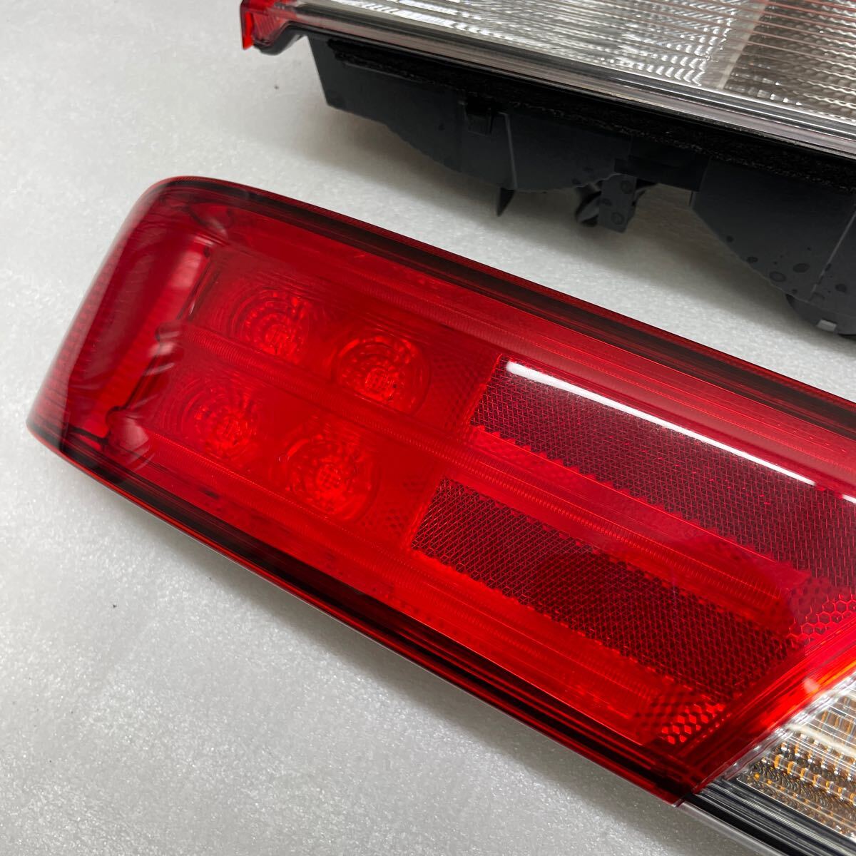 新車外し 極上 超美品 スズキ純正 DA17系 エブリィワゴン 純正LED