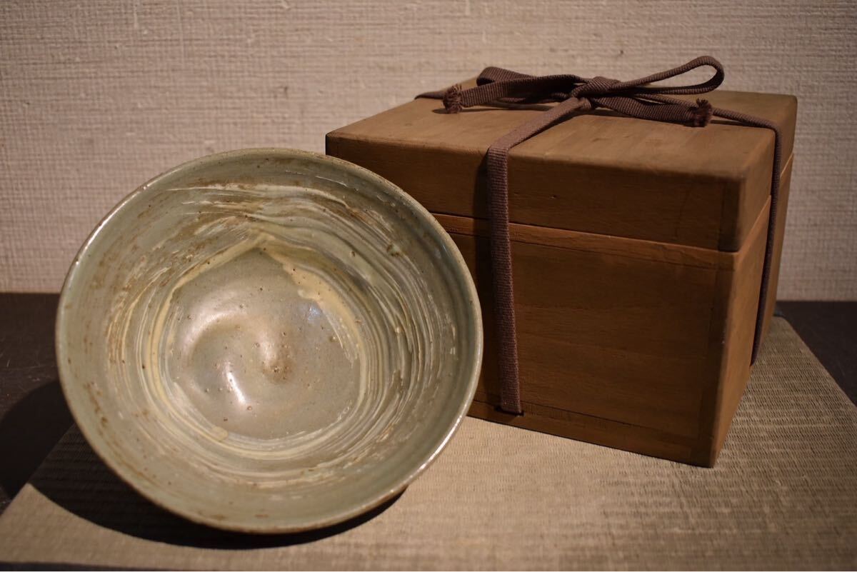 高麗 無地掃目茶碗 李王朝初期 約450年前頃 西暦1574年頃 韓国工芸