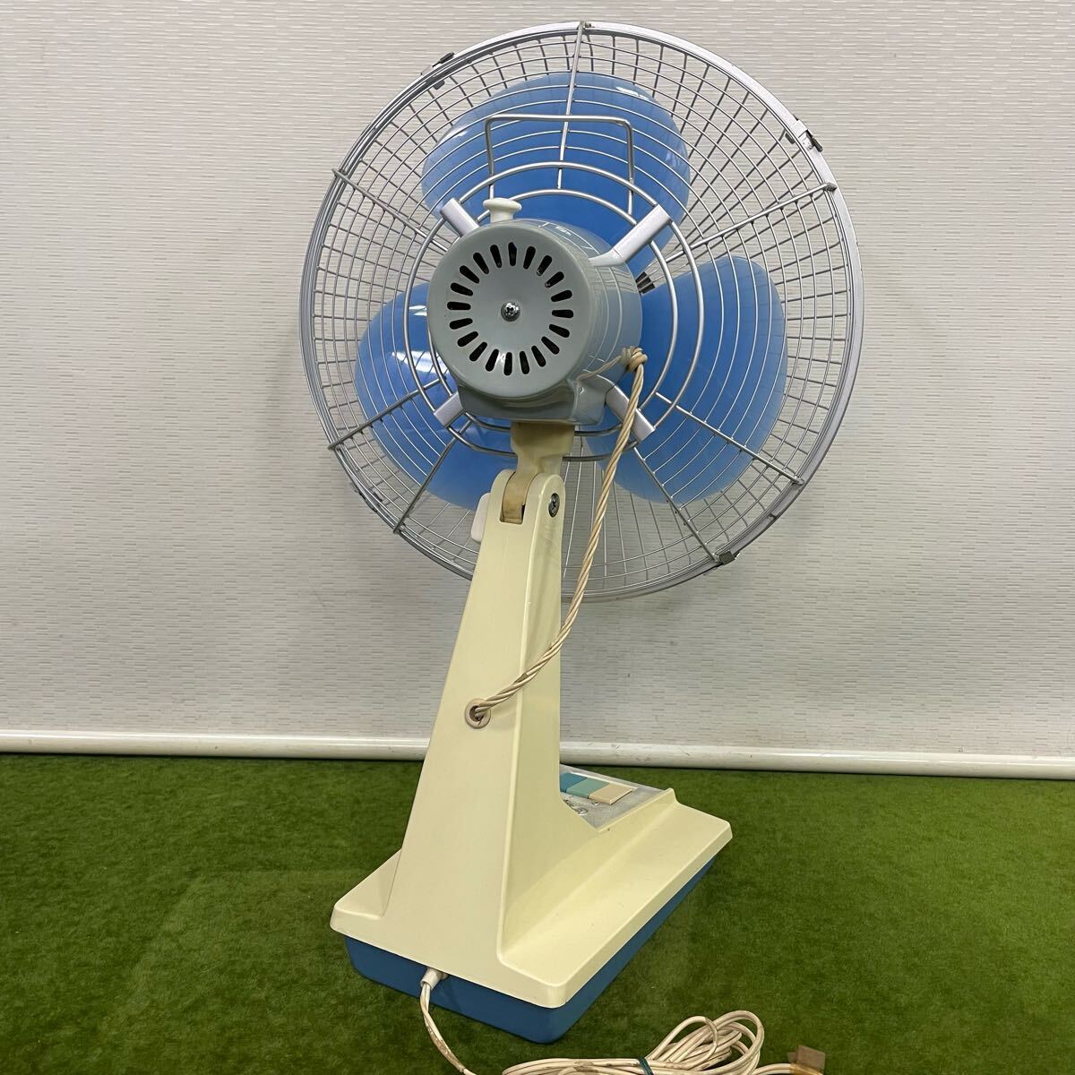 National F-30CG 扇風機 赤と白 National F-30CG 扇風機 赤と白